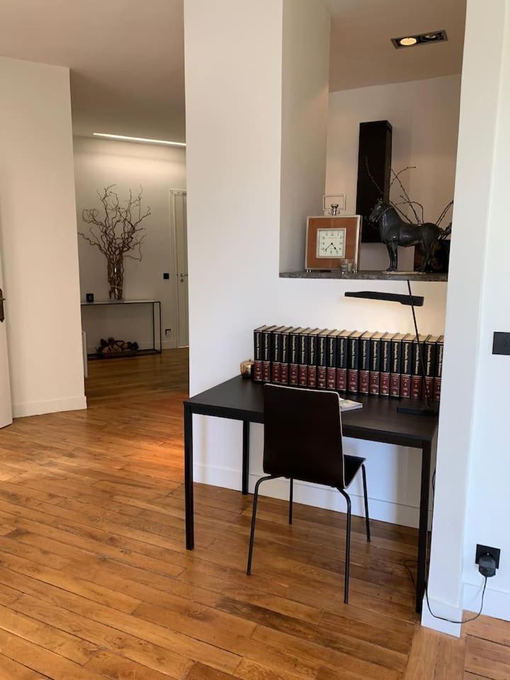 Appartement 3 Chambres Paris 7E ภายนอก รูปภาพ